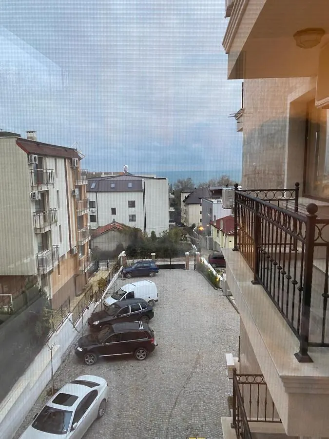 Habitat Sea View Apartment Varna