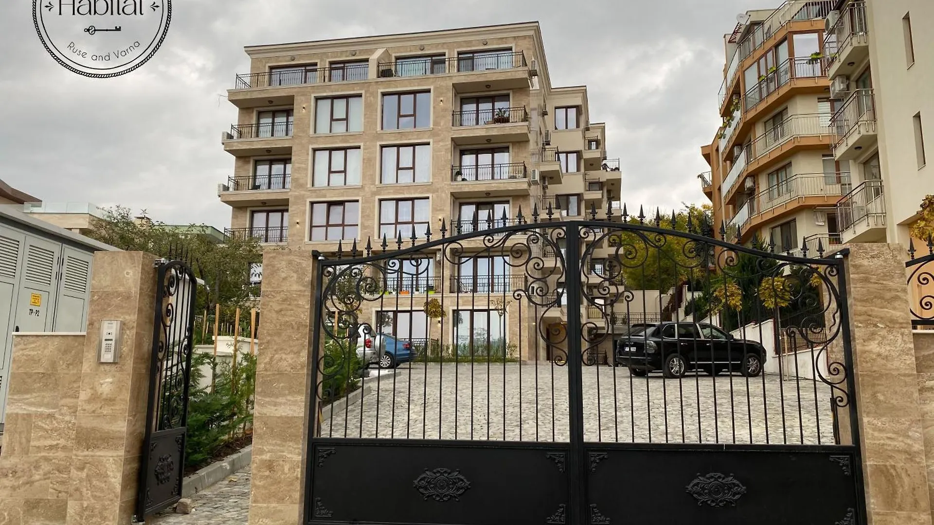 Habitat Sea View Apartment Varna location